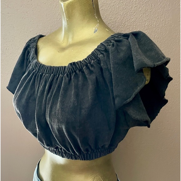 URBAN OUTFITTERS Off Shoulder Ruffle Sleeve Boho CROP TOP Size Large - Picture 8 of 15